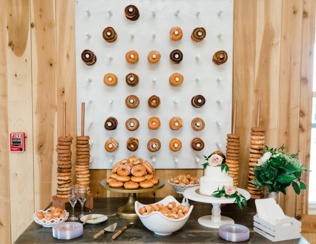 19 Graduation Party Food Ideas Your Guests Will Love! - Annas Home Front